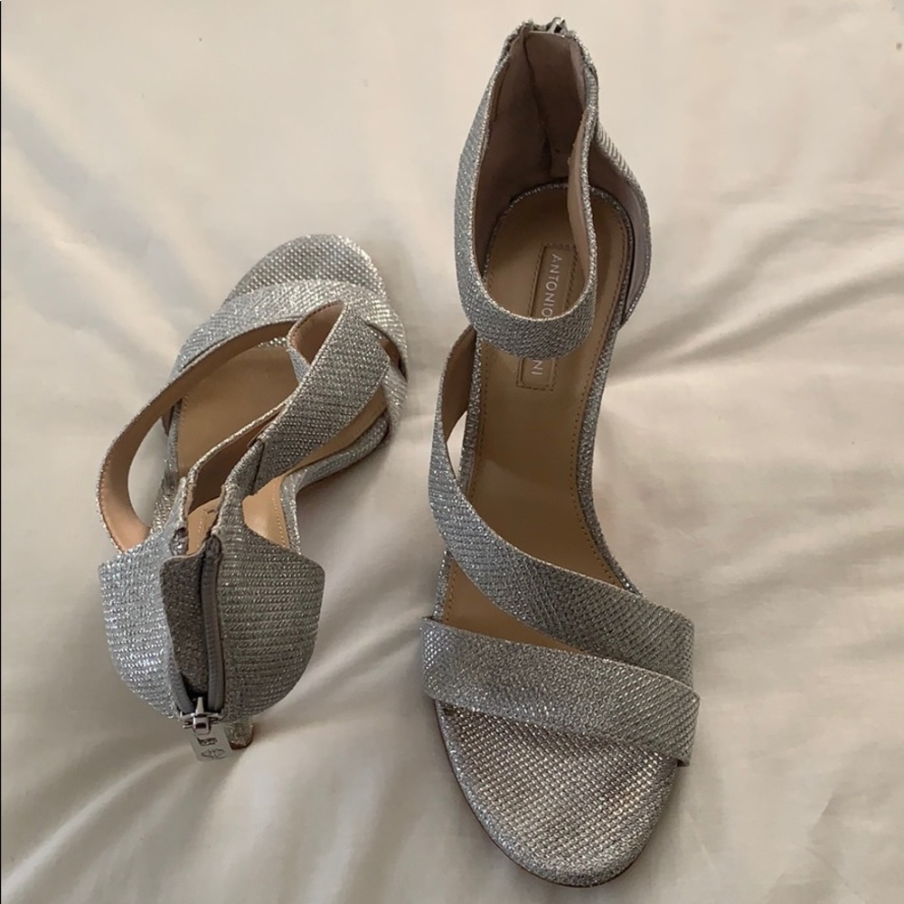 Antonio Melani size 8